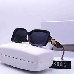 مصمم الشخصية للنساء للرجال ، لوحة نظارات رجعية عالية الجودة ، نظارات شمسية عالية المظهر عالية القيمة الاستقطاب المقاوم للإشعاع 8054
