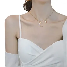 ペンダントネックレス女性のためのシンプルな気質ムーンパールデザイン短い鎖骨チェーンネックレスジュエリーパーティーギフト