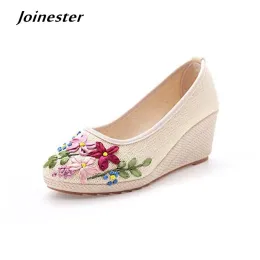 Dresses Slipon Women Cotton Flax Flower Wedge Pumps Round Toe Ethnic High Heel Loafers for Ladies Vintage Dress Shoes Girl Pump Sandals