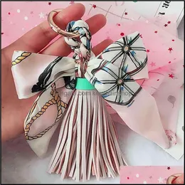 Keychains Fashion Accessories High Quality Scarves Key Holder Ribbon Bowknot Exquisite Pu Leather Tassels Women Bag Charm Pendant1301o