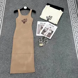 カジュアルドレス豪華なデザイナードレス女性服の服を着たファッションレターパターンコットンソフトサマースリムドレス高品質のドレス
