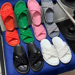 32% rabatt på sportskor 2024 Hög version Xiao Xiang Tuo Summer Nya Outwear Open Toe Versatile Cross Over Style Casual Beach Shoes