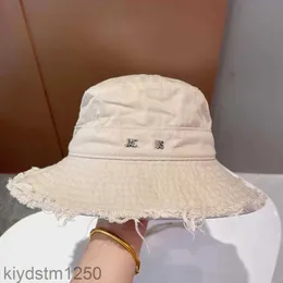 New Summer Casquette Bob Wide Brim Hats Designer Bucket Hat for Women Frayed Cap Blending Caps Fashionable Fishermans YAZI