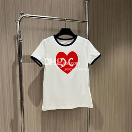 T-shirt stampata a forma di cuore firmata T-shirt a maniche corte con ciondolo T-shirt alla moda T-shirt larghe