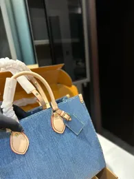 ショルダーバッグ・ポシェット Hashtag DDD Reversible Denim Tote Crossbody Bag Denim Designer Tote Bag Stylish Crossbody Handbag For