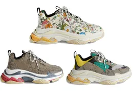 The Hacker Project Scarpe Triple S Beige Verde Giallo Flora Print 17FW Uomo Donna Scarpe da ginnastica Old Dad Platform Sneakers Paris Sports con scatola originale 36-46 Parisciaga