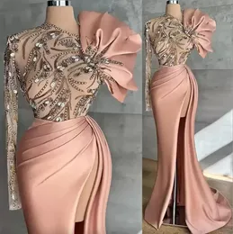 Elegantes, schlichtes, langärmliges Meerjungfrau-Abschlussballkleid mit vorderem Schlitz, Sweep-Zug, rosa Satin, formelle Abendkleider für besondere Anlässe, Robe 2024