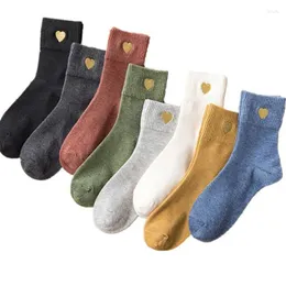 Kvinnors strumpor älskar broderi Sock Autumn Winter Pure Cotton Middle Tube Mix Color 5Pair/Lot