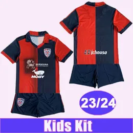 23 24 Cagliari Calcio Kids Kit Futbol Formaları Pavoletti Mancosu Lapadula Viola Deiola Zappa Nandez Ana Futbol Gömlekleri
