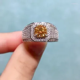 Anelli a grappolo LRTYUWE Anello con moissanite giallo oro reale per uomo Argento sterling 1 ct Diamanti brillanti rotondi Gioielli di fidanzamento da sposa