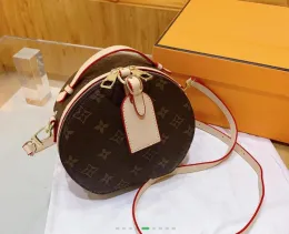 2024 designer redondo saco de couro bolsa luxo crossbody saco delicado imitação sacos ombro clássico