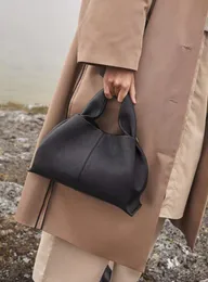 2024 Polens Numero Omuz Çantası Kadın Tasarımcı Çanta Yarım Ay Tote Crossbody Bag Moda Paris Çantaları Baget Zip Hobo Çantası Pürüzsüz