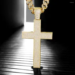 Pendant Necklaces Iced Out Cross Necklace Match Classic 4mm Rope Chain Choker Bling Exquisite Fashion Jewelry Gift Rhinestone For Men Wome