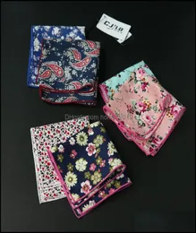 Presidential Pocket Square Handkakor 10st Lot 27Colors Valbara koreanska modedesigner Mens Print Flower Cotto9687008