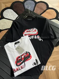 24SS Lüks Paris Markalar Tasarımcı Bal BB Tshirt Kısa Kollu Crewneck Tee Nefes Alabilir Erkekler Kadın Sevenler Moda Baskı Hip-Hop Açık Street Giyim T-Shirt Giyim