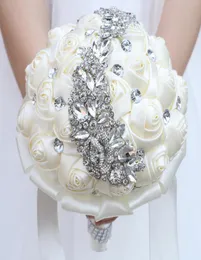 Flores de casamento de cetim artificial buquê de noiva feito à mão flor strass cristal frisado dama de honra casamento buquê de ma7349530