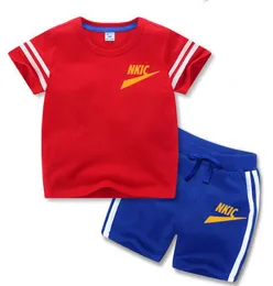 2024 verão novas crianças casuais roupas respiráveis conjunto de manga curta das crianças meninos e meninas marca impresso camiseta shorts conjunto
