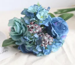 Blue Artificial Rose Bouquet Wedding Creative Decorations Diameter Cirka 21 cm Inkludera Rose Hydrangea och bär WT0373469497
