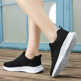 2024 Повседневная обувь для мужчин Женщины для черно-голубого серого Gai дышащие удобные спортивные кроссовки Color-76 Color-76 Размер 35-42