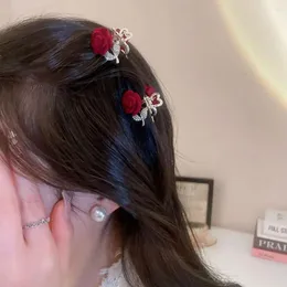 Haarschmuck, kreativ, Retro, zarte Beflockung, Rosenklaue, täglicher roter Blumensamt, kleine Haarnadel, Vintage, luxuriöse Mode