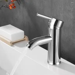 Badezimmer-Waschtischarmaturen Haliaeetus Verchromter moderner Wasserhahn und Kaltwassermisch-Einloch-Waschtischarmatur