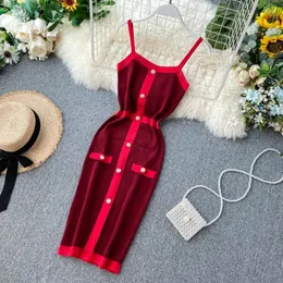 Casual Dresses Teeuiear Vintage 2024 Button Patchwork Slim Sexy Summer Knitted Short Bodycon Dress Spaghetti Strap Women Club Party