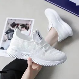 Designer di scarpe da donna Populante scarpe da corsa per uomini in bianco e nero da uomo 24 s