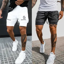 Mäns shorts 2024 Sommar Nya herr fashionabla strandshorts vävd snabb torkning av flera färg sport dubbla skiktade kvarter Mens Q240305