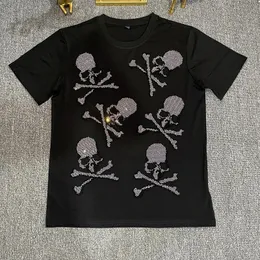 New Summer Round Neck Skull Rhinestone T-Shirt Mens Short Sleeve British Fashion Casual Sport Slim Fit T Shirt for Male Top 240305