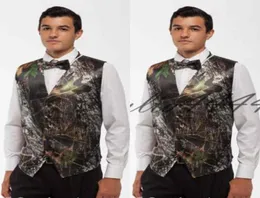 2019 New Fashion Camo Groom Vest Camouflage Slim Fit Mens Formal Tuxedo Vest For Wedding VestBow3865296
