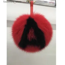 Key Rings Custom 15cm Big Fluffy Bag Bugs Pompon Keychain luxury Alphabet Fox Fur Ball Pom pom Key Chain Backpack Bag Purse Charms Gift T200804L240305