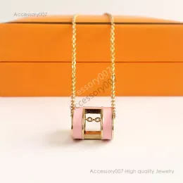 Designer-Schmuck-HalsketteMarkendesigner-Anhänger-Halsketten Edelstahl-Buchstaben-Halsband-Anhänger-Halskette Perlenkette Schmuckzubehör Geschenk Dhgate