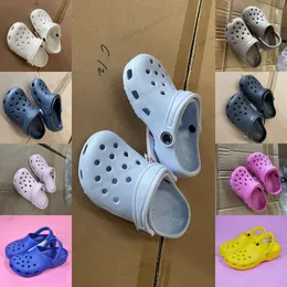 Sandali EVA bambini Cross Clog Scarpe in coccodrillo Leggero e confortevole Alta qualità bambino bambino ragazzi ragazze bambini Scivoli estivi Designer Sandalias Mujer Pantofole