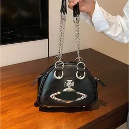 Designer Vivienes Westwoods Empress Dowager Saturn Bowling Bag Punk Style Chain Bag unik mörk publik One Shoulder Cross Shoulder Underarm Bag Tide