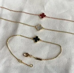 Tasarımcı Mini Bilezikler Van Yonca Moda Tasarımı 4 Clover Charm 18K Altın Paslanmaz Çelik Lüks Takı Aşıkları Çift Hediye Bayanlar Düğün