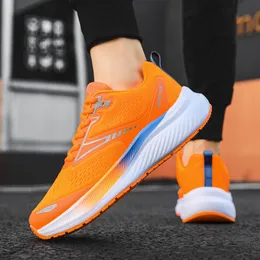 Gai New Arrival Running Shoes 남성 여성 스니커 패션 블랙 흰색 빨간색 블루 그레이 gai-82 남성 트레이너 스포츠 크기 36-45