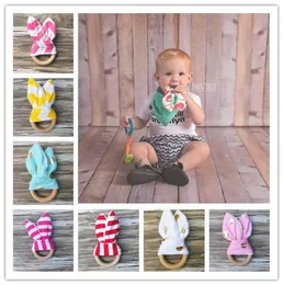 Vieeoease Baby Teething Ring Fabric and Wooden Teething Training with Crinkle Material Inside Sensory Toy Natural teether Bell EC3456098