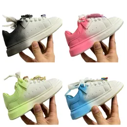 2024 Top Casual Shoes Designer Leather Lace Up Kids Shoes Fashion Platform Sneakersapp Luxury Velvet Suede Size 26-37 EUR