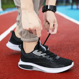 2024 Nya ankomst löpskor för män sneakers mode svart vit blå grå herrtränare gai-44 utomhus sko storlek 35-45