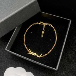 66 Scharm Bracelety oryginalne designerskie dziewczęta kobiety litera bransoletki elegancka miłość 18K złota bransoletki y grawerować bransoletka moda biżuteria lady Party2024 m