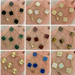 Gold Clover Bileklik Tasarımcı Takı Cleef Breaklet Kadın Erkekler Moda Tılsım Mücevherleri 18K Altın Kaplama Paslanmaz Çelik Abalon Oniks Sevgililer Günü Çiçek Bileklik