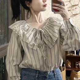 البلوزات النسائية Johnature Autumn Striped Dollar Cular Croufled Cotton Linen Top Women French All Match Discual Lough Tie Stirts 2024