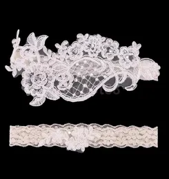 Wholesale-2pcs Wedding Bridal Garter White Lace Flower Rhine Garter Women Bride Garter Set Accessories 1 to Keep 1 to Throw5651295