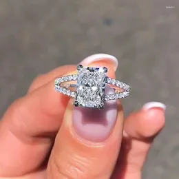 Cluster Anéis Huitan Luxo Retangular Cubic Zirconia Cristal Para Mulheres Noivado Casamento Eternidade Design Moda Jóias Drop