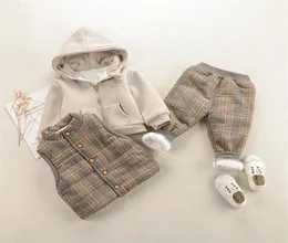 Winter Toddler Outfits for Baby Boys Warm Kids 3pcs Set Hooded Coat Plaid Pants Plaid Vest Children Kids Clothes Set 12M5T T200709429280