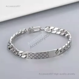 braccialetto di gioielli firmati20-22cm Bracciale per coppia di moda Bracciale di marca a mano di tendenza creativa Bracciale in materiale placcato argento di alta qualità Fornitura di gioielli