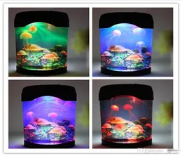 Nuova creatività bella acquario luce notturna serbatoio nuoto luce d'umore durevole decorazione della casa simulazione medusa lampada a LED9878740
