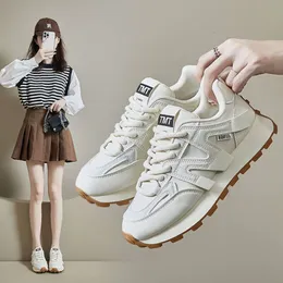 Versão Forrest Novo Instagram coreano Gump for Women in Spring 2024 Estudantes Running Shoes Casual Solas grossas e aumento do clímax 6682 56271 SPRG Runng