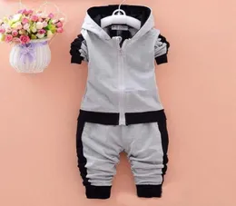 Primavera Neonato Abiti New Fashion Neonati maschi Ragazze Abiti di marca Bambini Giacca sportiva Pantaloni 2 pezzi Tute per bambini9337286