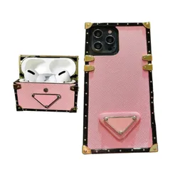 Designer Square 2Piece Set Phone Cases Earphone Protector For iPhone 14 Pro Max 13 12 Mini 11 XS XR 8P Back Cover PU Leather Luxu5383076